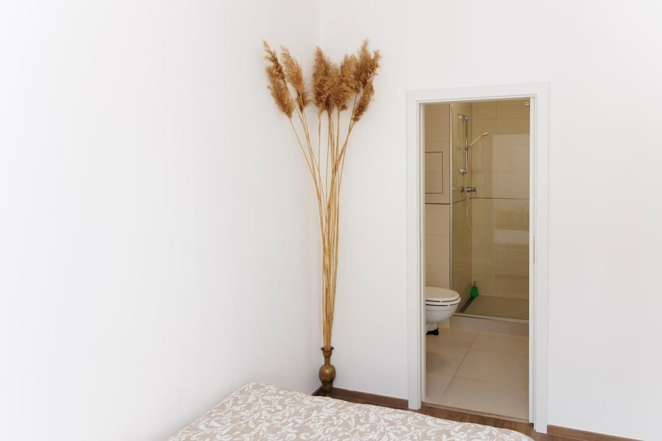 דירות ברטיסלאבה Boutique Flat In Old Town מראה חיצוני תמונה