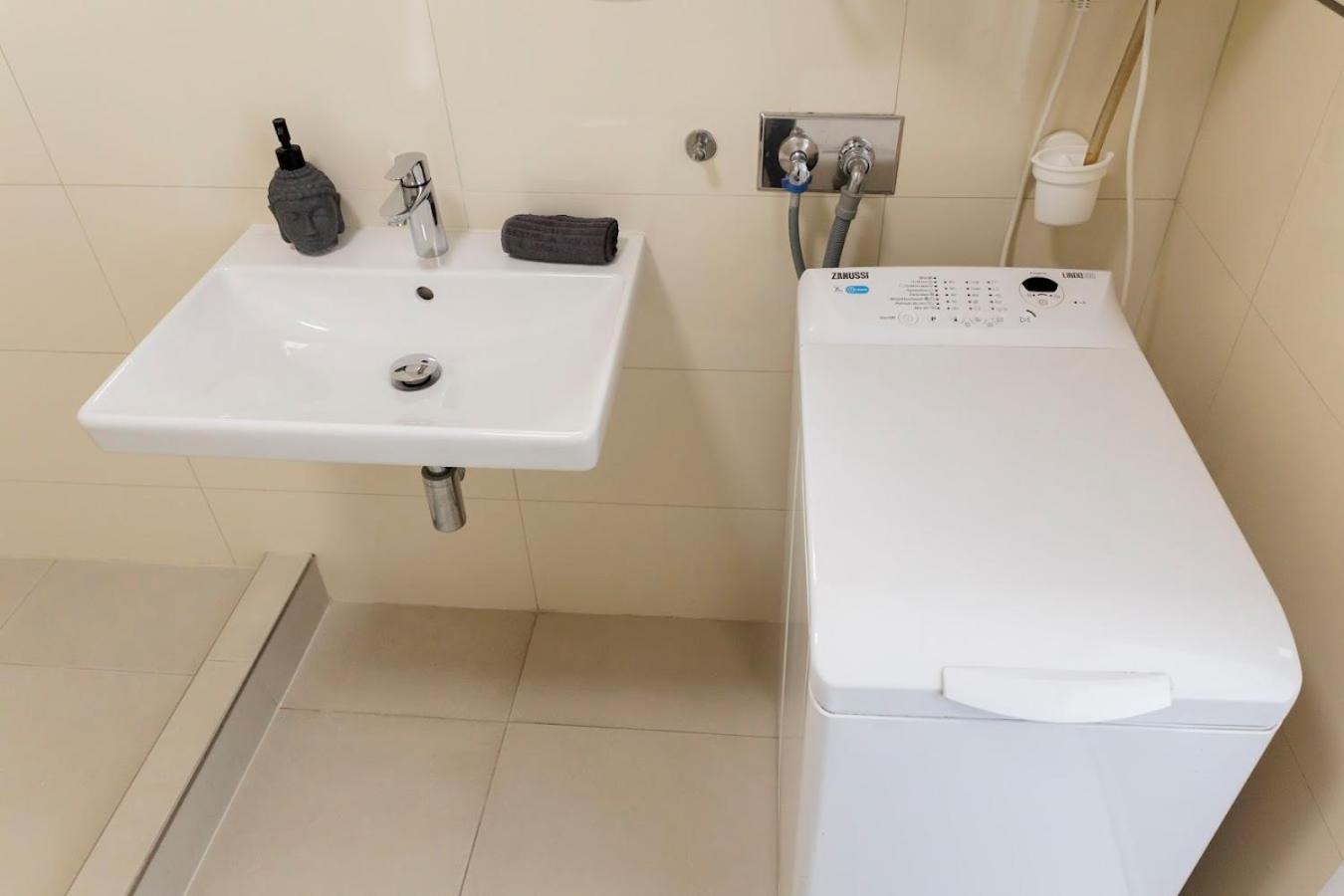 דירות ברטיסלאבה Boutique Flat In Old Town מראה חיצוני תמונה