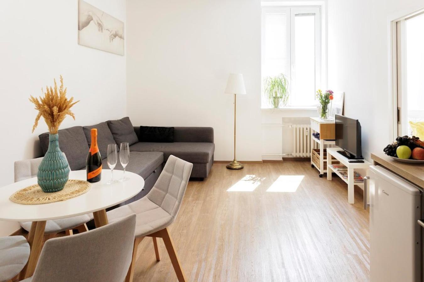 דירות ברטיסלאבה Boutique Flat In Old Town מראה חיצוני תמונה